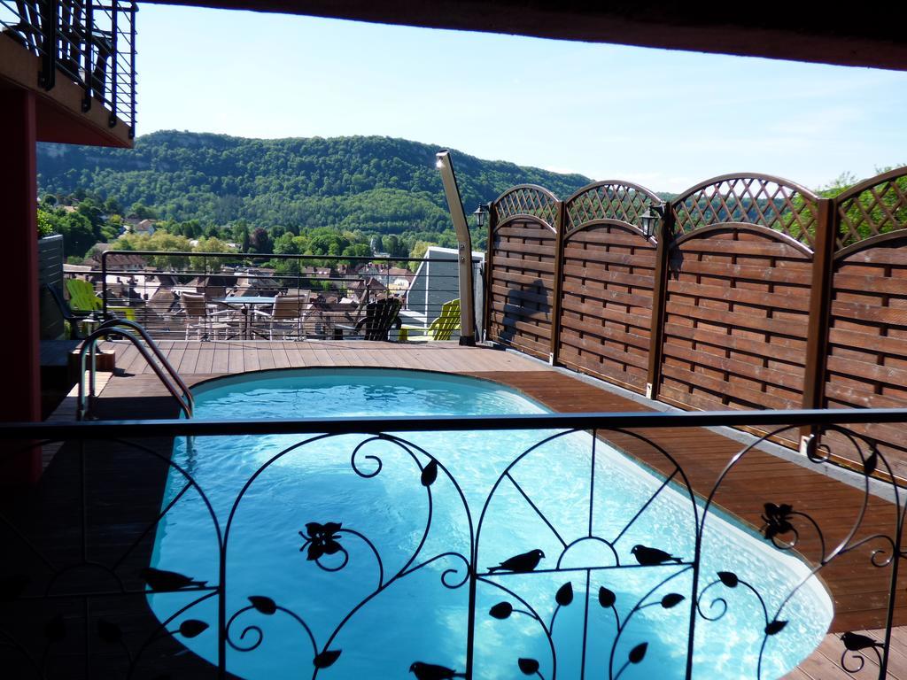 La Colline Aux Yeux Doubs Bed & Breakfast Бом-ле-Дам Екстериор снимка