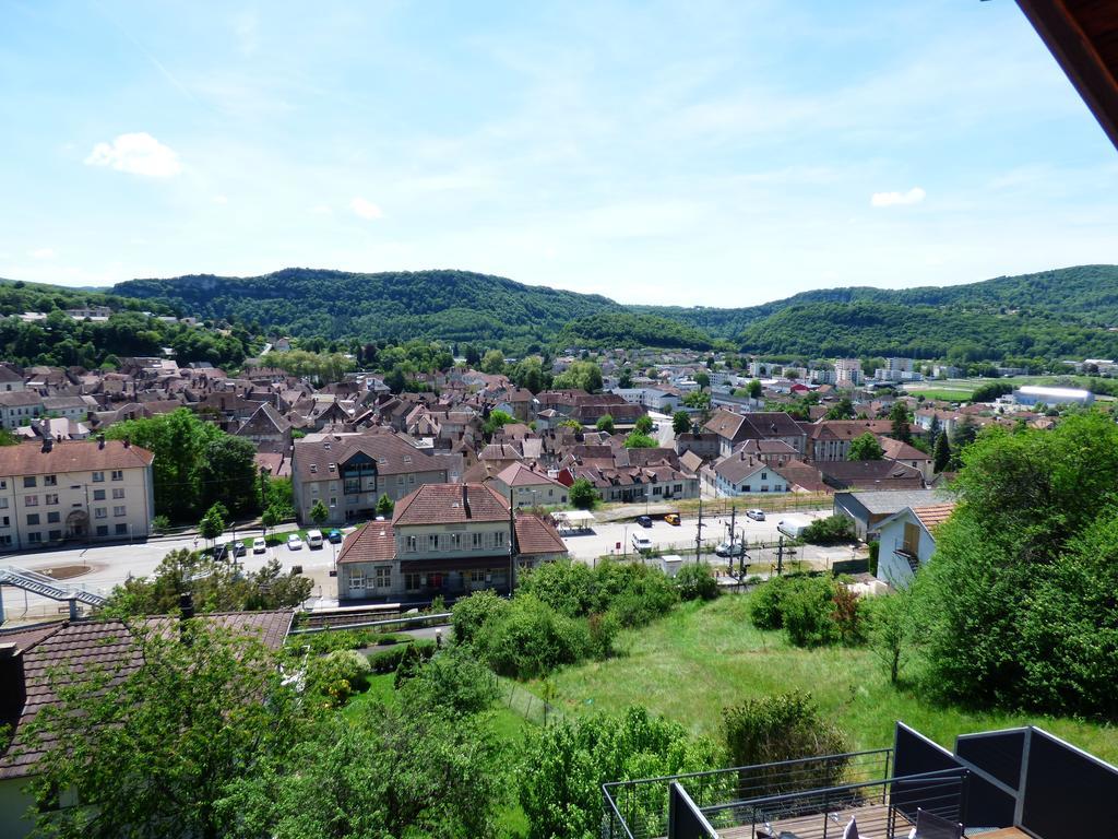 La Colline Aux Yeux Doubs Bed & Breakfast Бом-ле-Дам Екстериор снимка