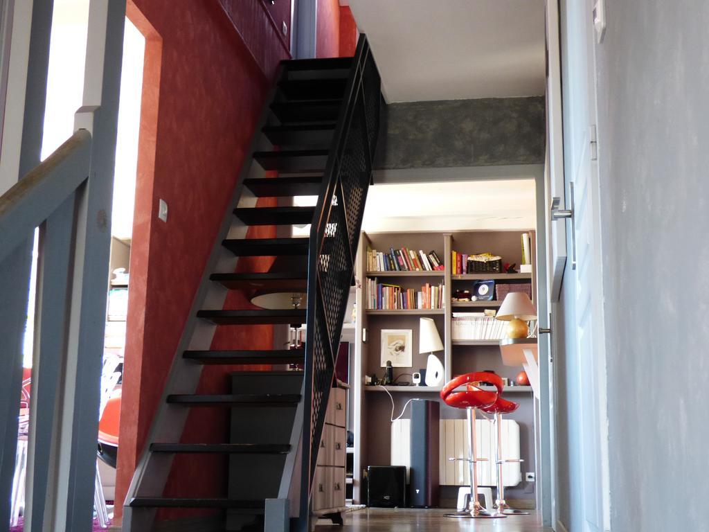 La Colline Aux Yeux Doubs Bed & Breakfast Бом-ле-Дам Екстериор снимка