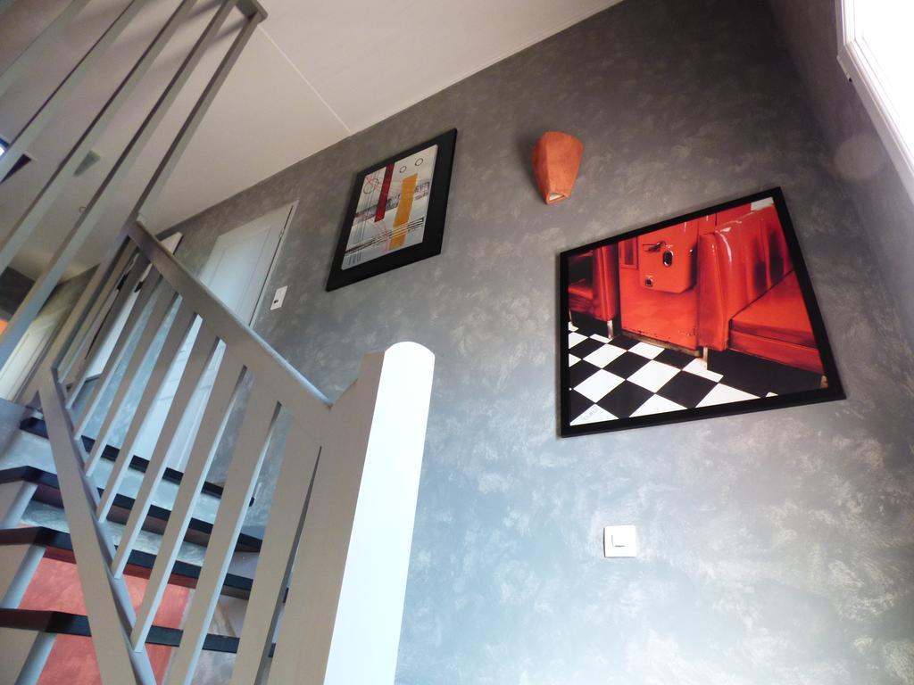 La Colline Aux Yeux Doubs Bed & Breakfast Бом-ле-Дам Екстериор снимка