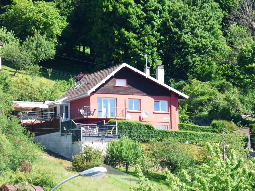 La Colline Aux Yeux Doubs Bed & Breakfast Бом-ле-Дам Екстериор снимка