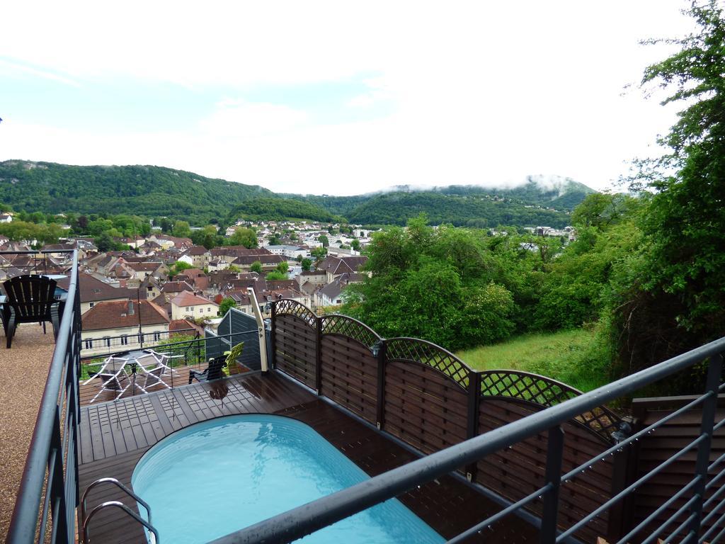 La Colline Aux Yeux Doubs Bed & Breakfast Бом-ле-Дам Екстериор снимка